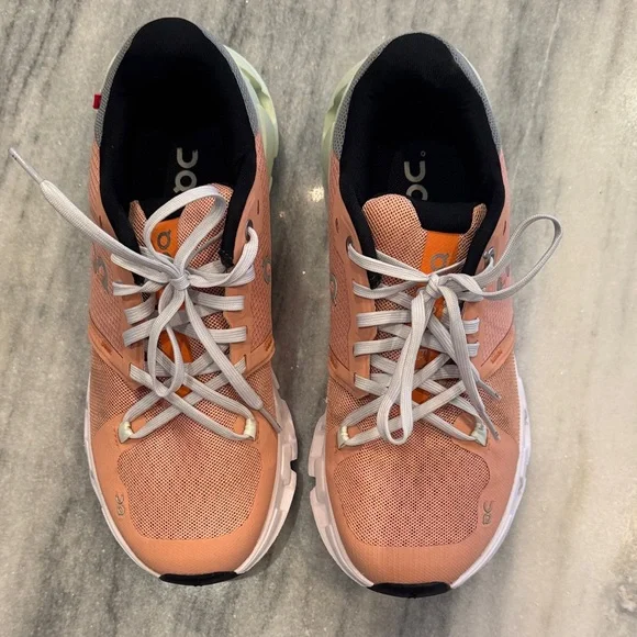 On Running Cloudflyer Women's Athletic Shoes - Picture 2 of 9